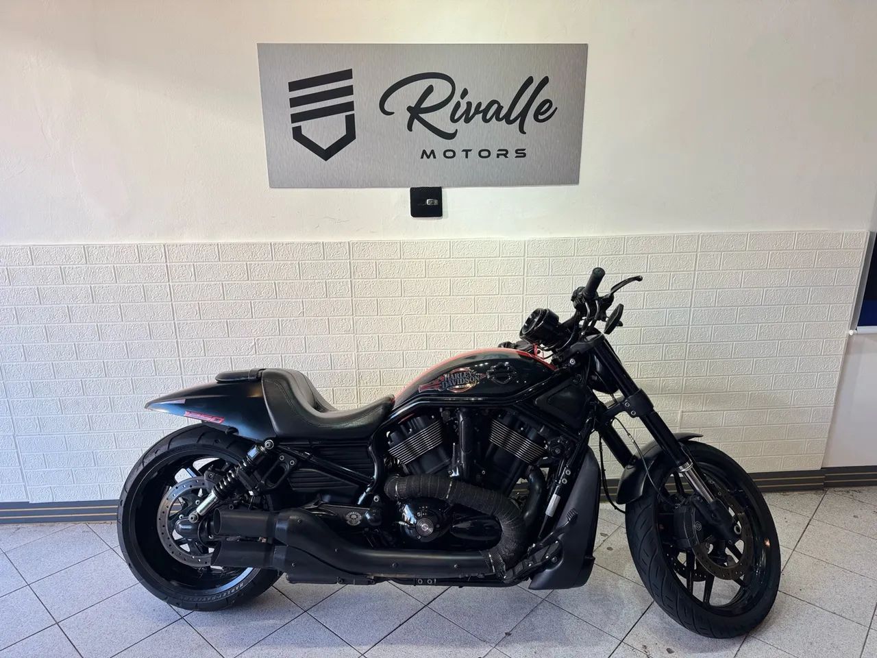 HARLEY DAVIDSON NIGHT ROAD SPECIAL 
