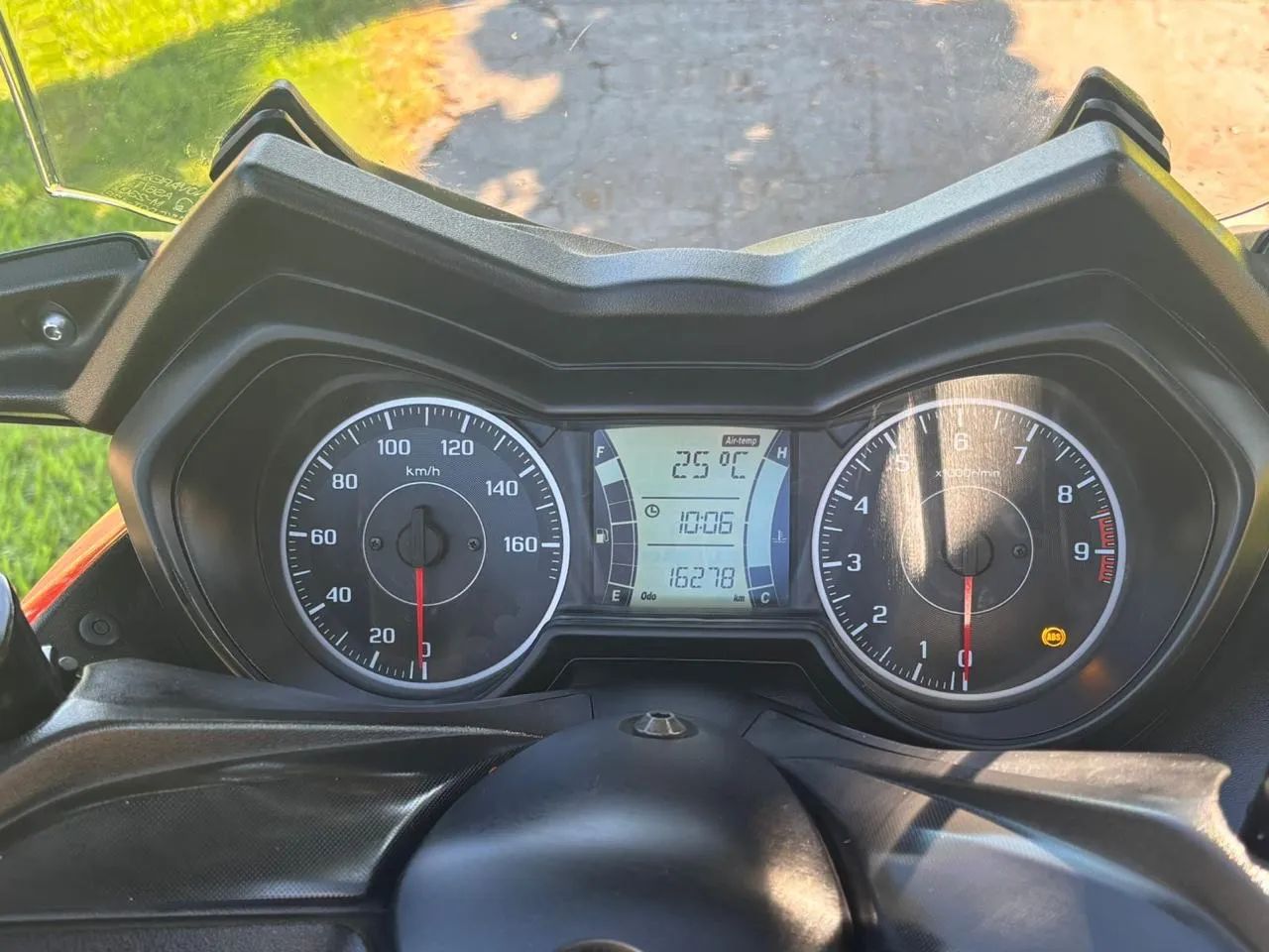 XMAX 250 abs - Foto 4