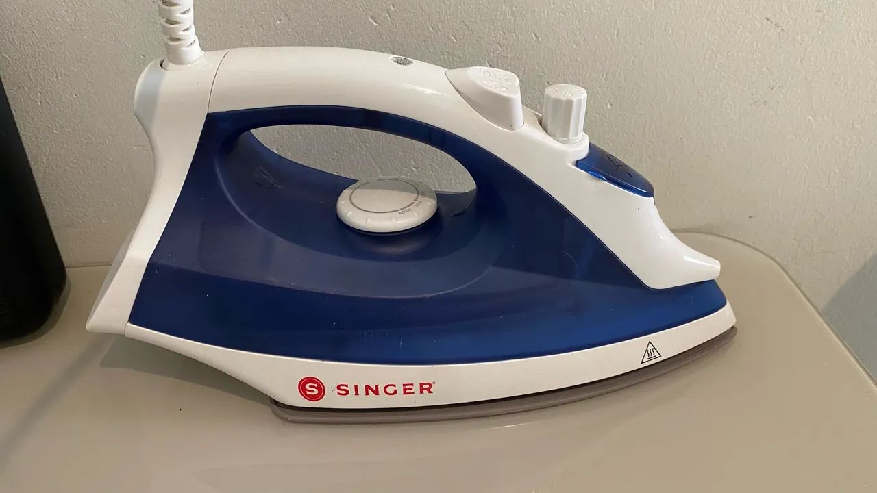 Ferro de passar Singer