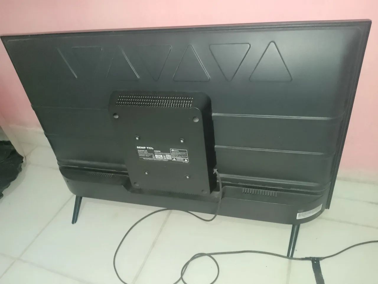 Tv TCL 32 polegadas smartv somente pra retirada de peça  - Foto 4