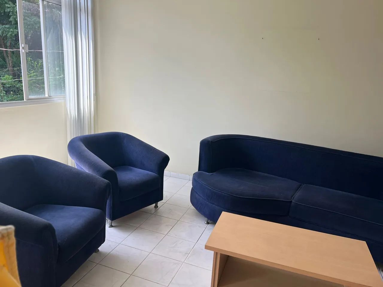 Vendo lindo jogo de sofás. 