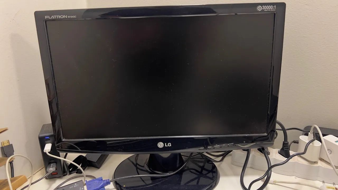 Monitor LG 20 polegadas - Fatron 1943C