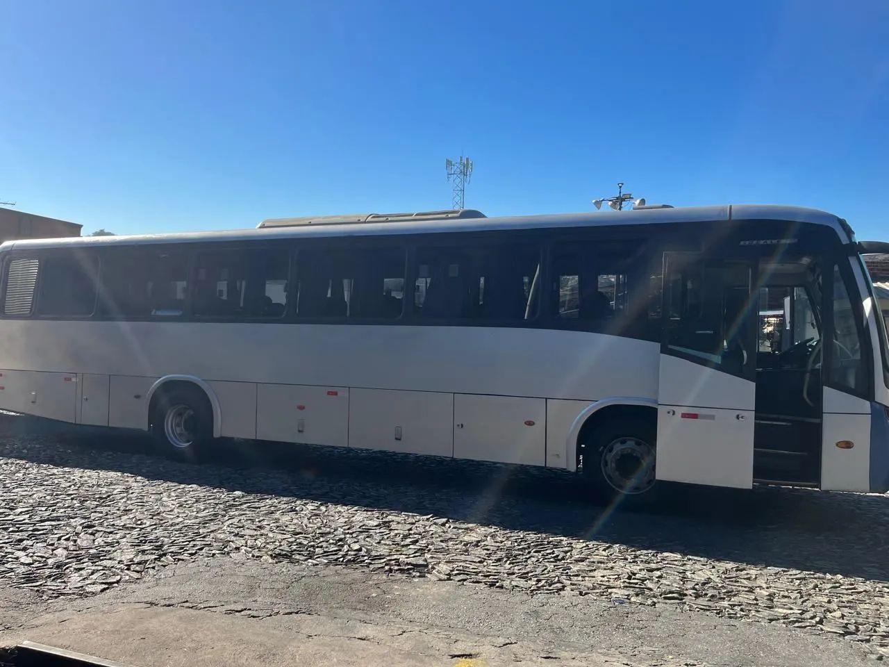 Ônibus Mercedes Ideali 45 Lugares com Ar - Foto 2