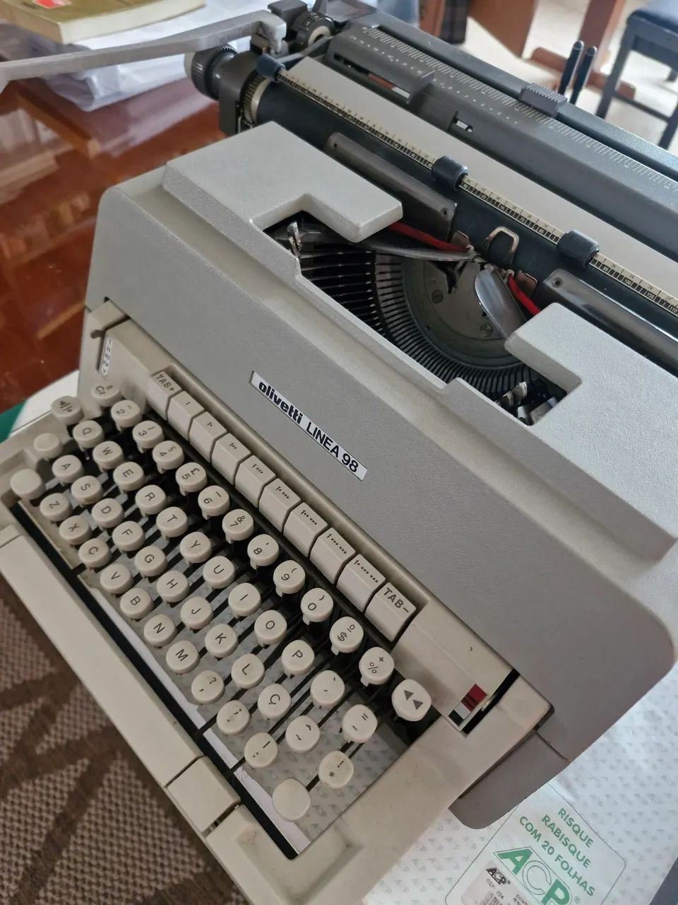 Máquina Datilografia Olivetti Linea 98 - Funcionando perfeitamente - Foto 2