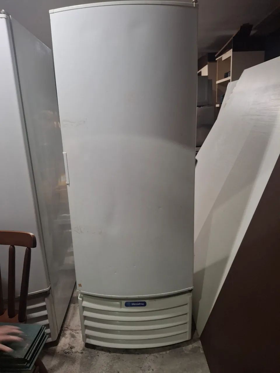 Vertical Freezer 220 V