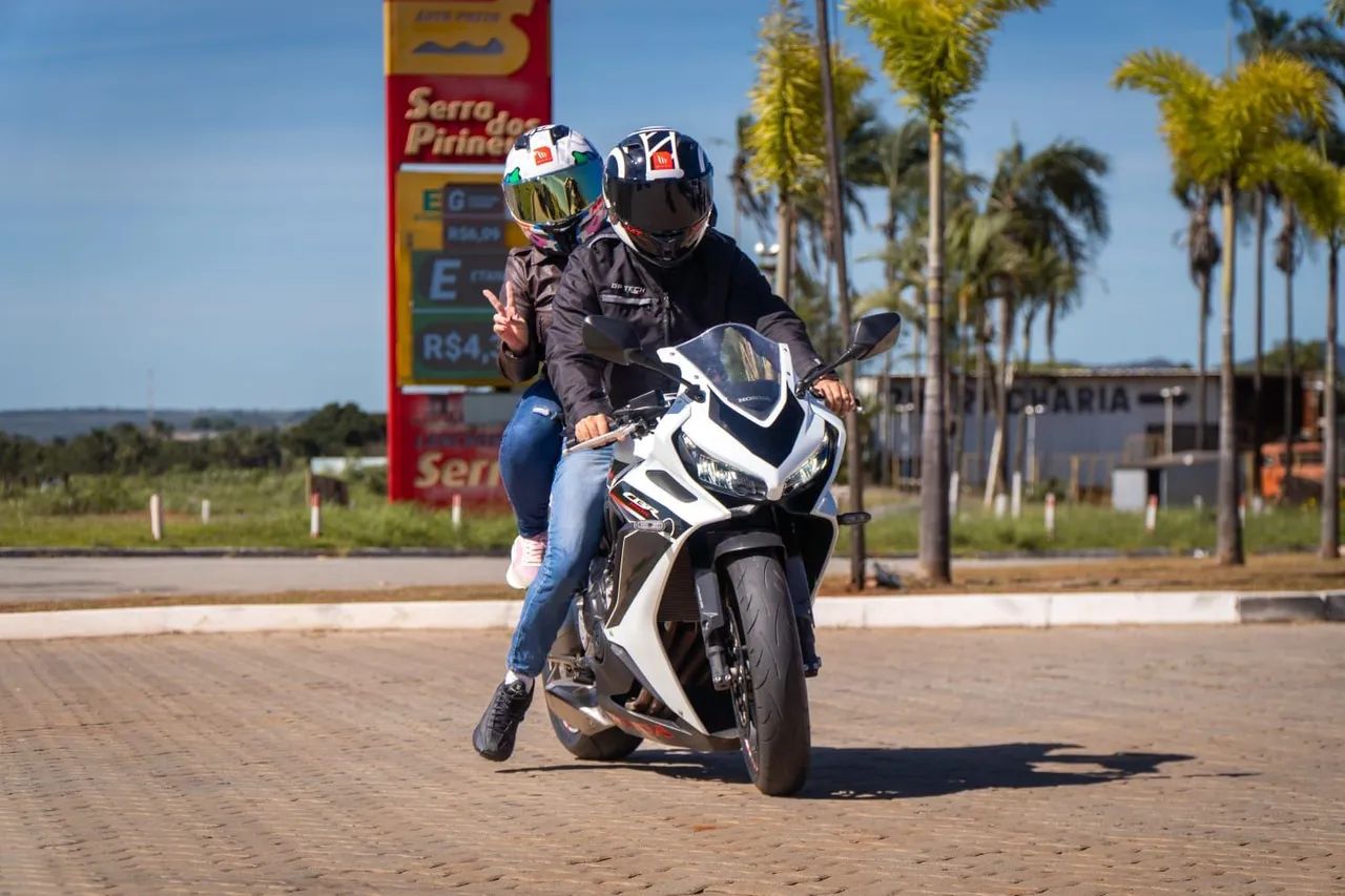 VENDO CBR 650R - Foto 3