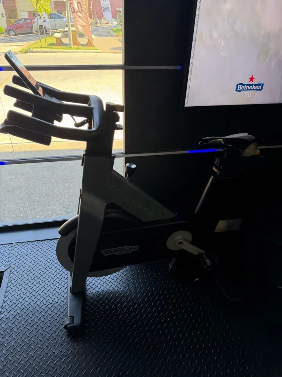technogym bike group cycle cinza - Foto 3