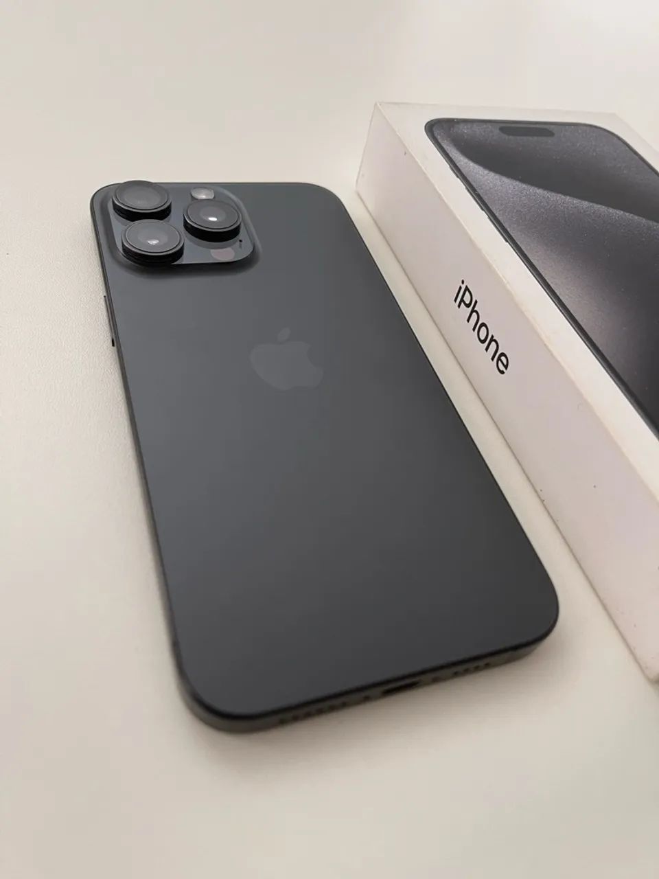 iPhone 15 pro max - Foto 2