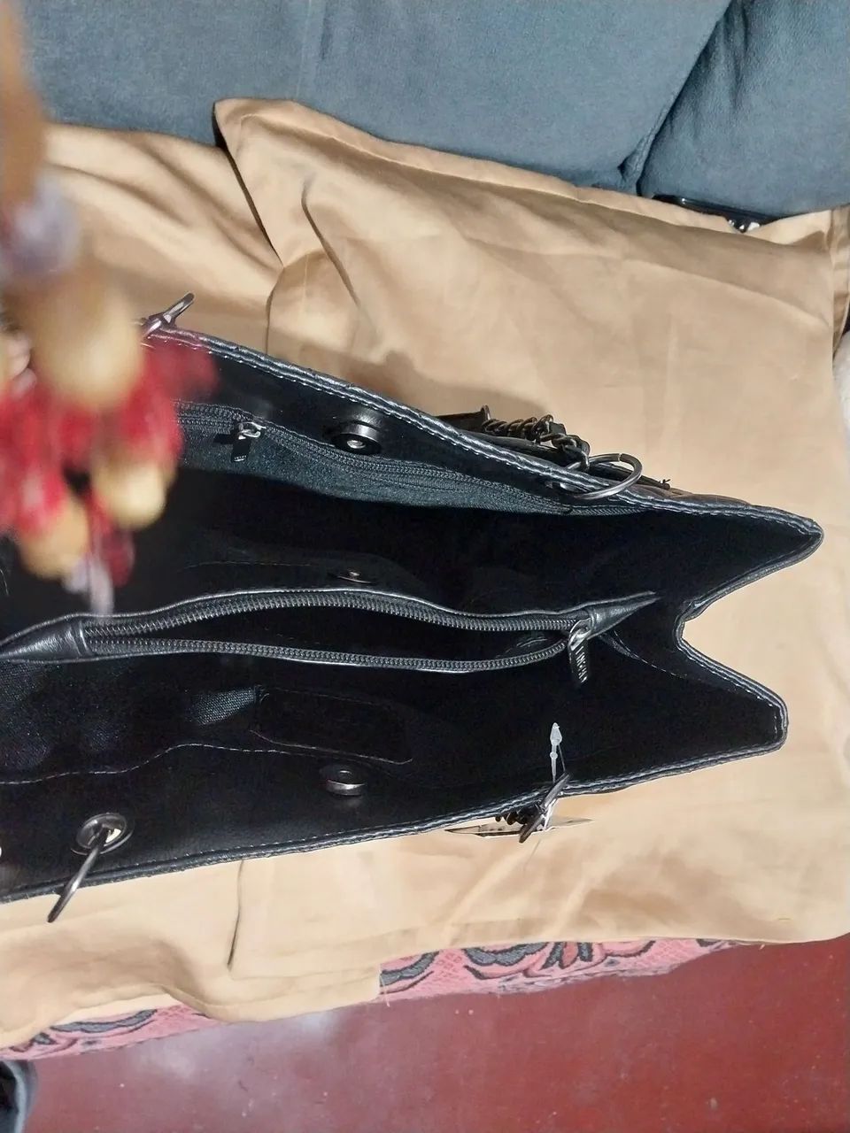 Vendo essa bolsa feminina marca Chanel, nova - Foto 5
