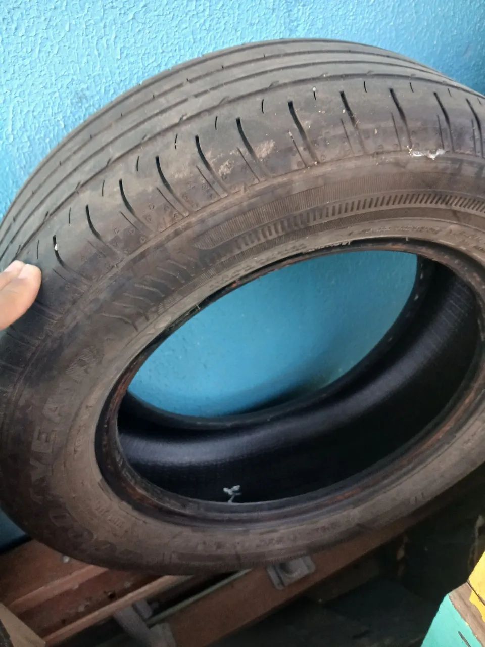 Pneu 205/60 15 - Foto 3