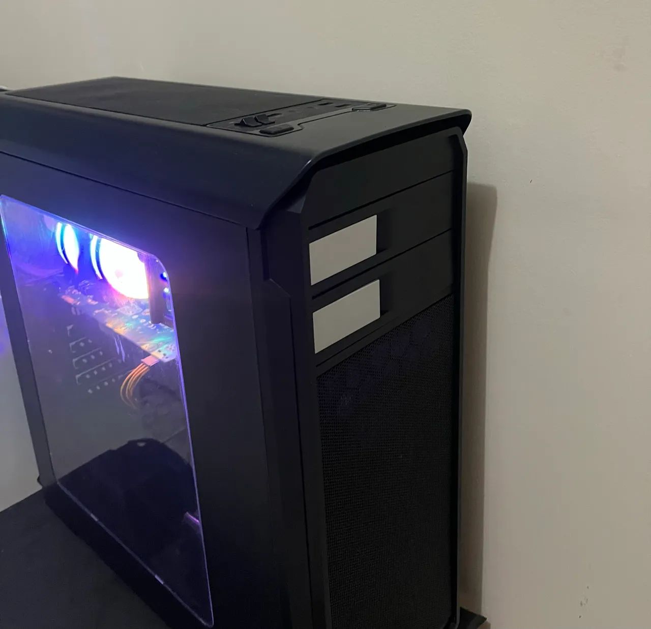 Xion Computer453825340941936641