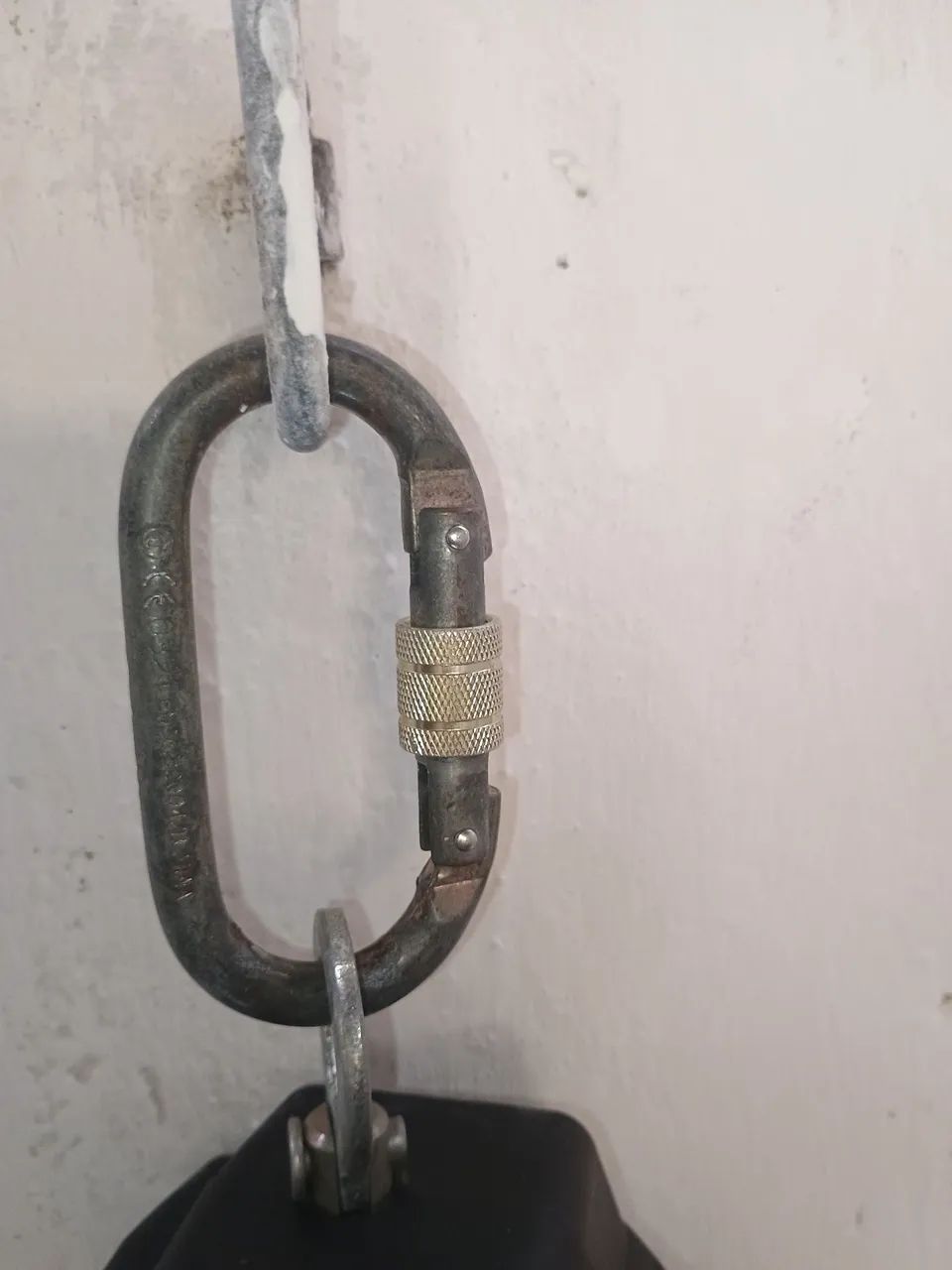 Talabarte com trava queda retrátil 3 metros da 3M - Foto 3