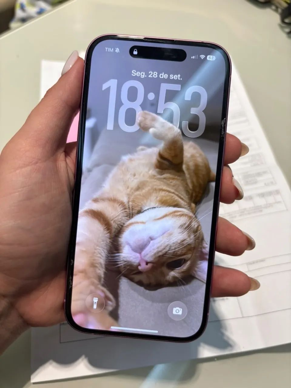 iPhone 16 rosa, semi novo e impecável  - Foto 2