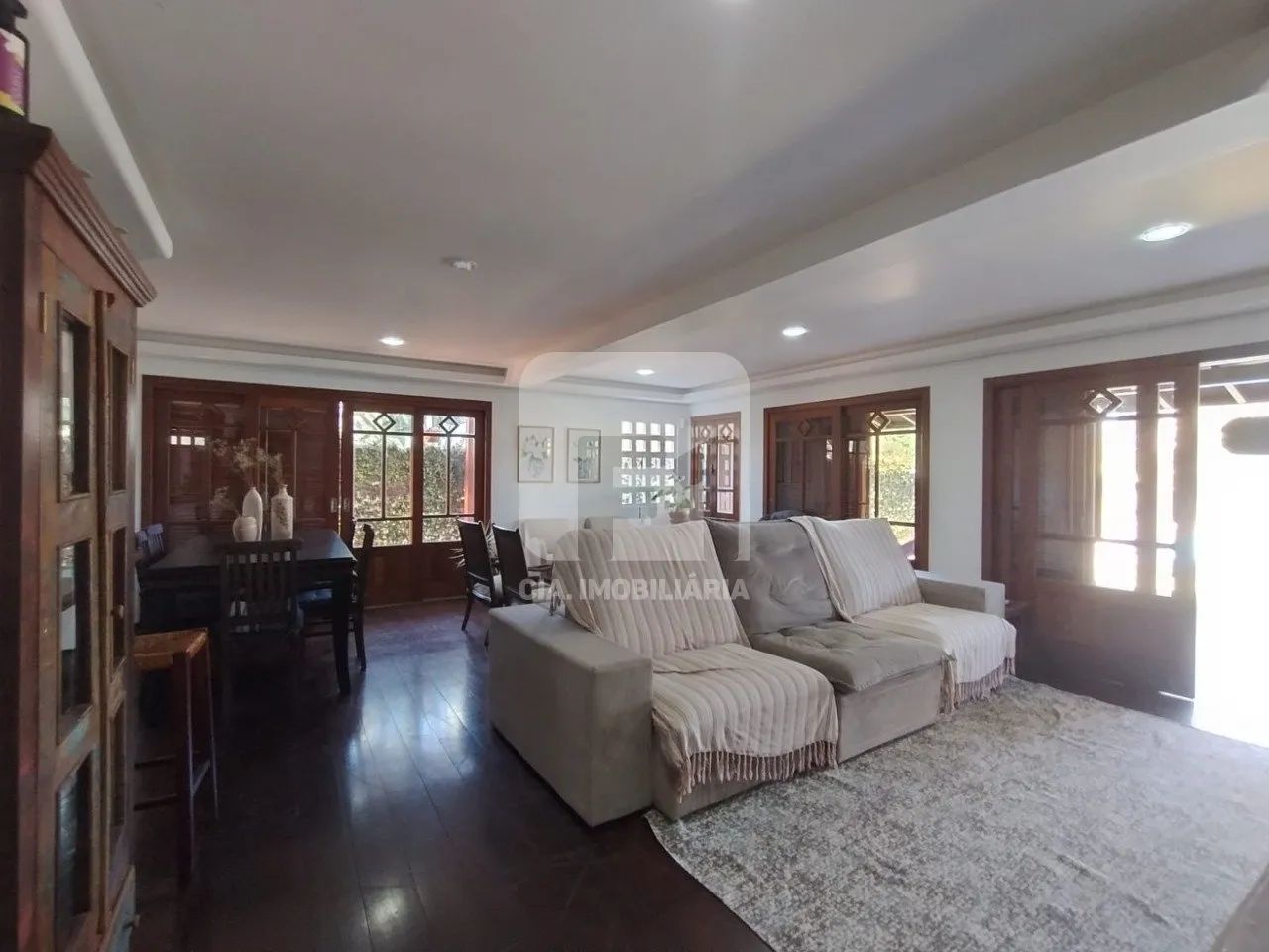 Excelente casa com 4 suítes no Rio Tavares - Foto 5