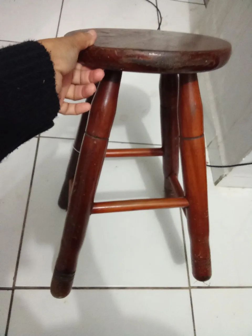 Banquinho de madeira  - Foto 2