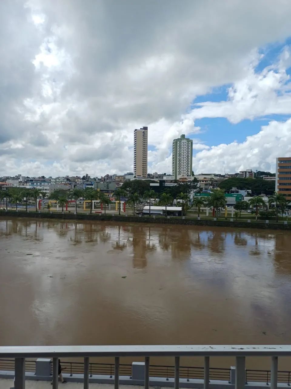 APARTAMENTO BEIRA RIO