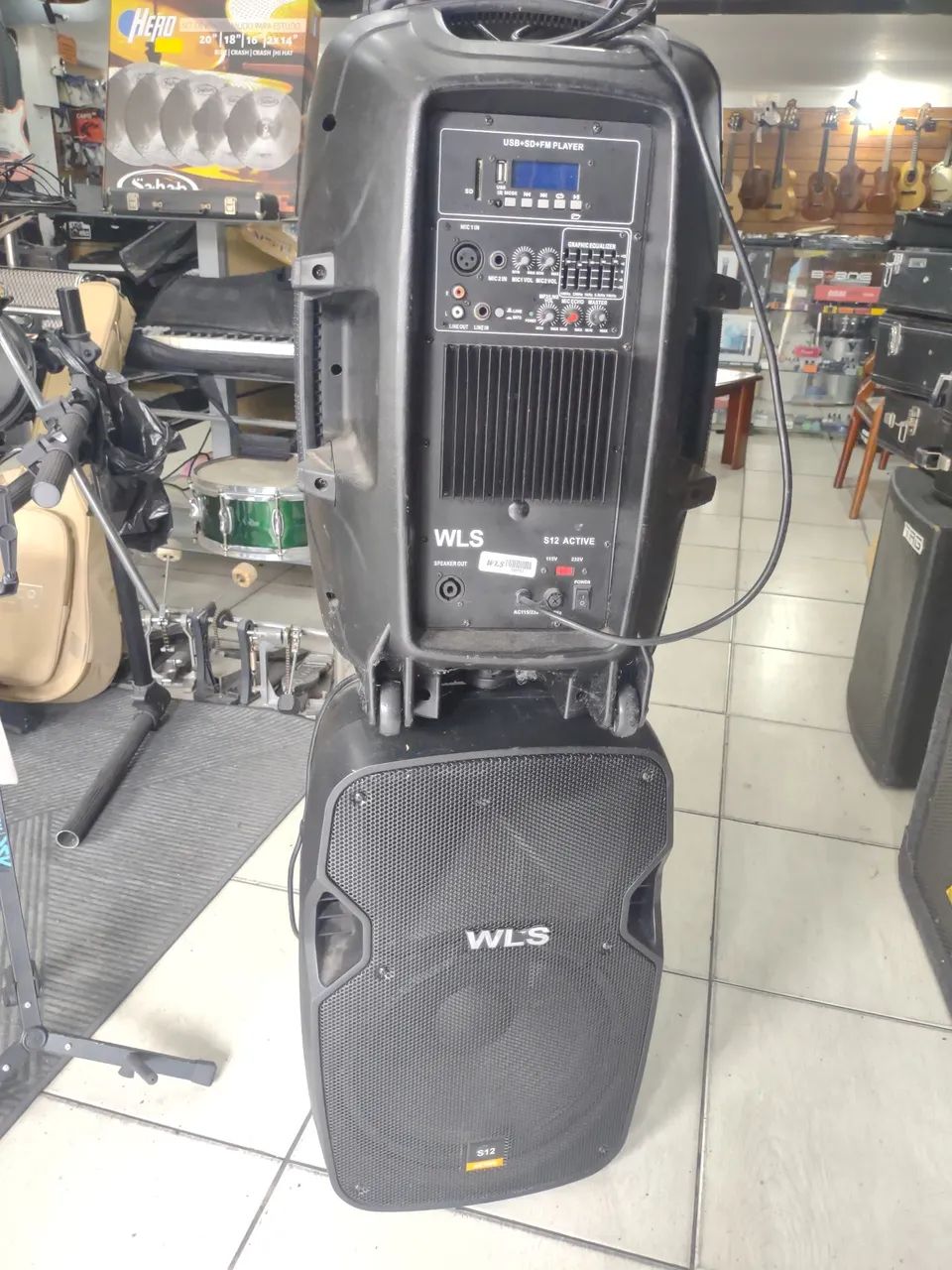 Monitores ativos WLS L12. 200 rms PROMOÇÃO 