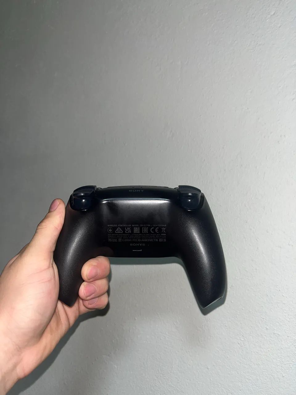 CONTROLE PS5 PRETO DUALSENSE  - Foto 4
