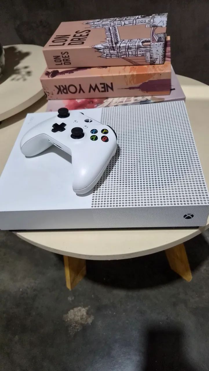 XBOX ONE S 1TB - Foto 2
