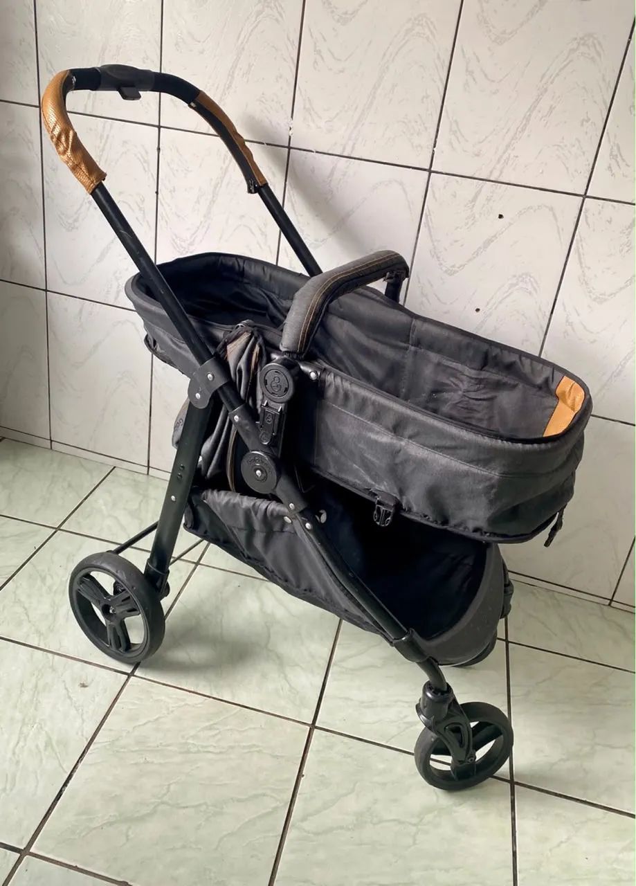Carrinho de bebê com suporte ótimo estado  - Foto 3