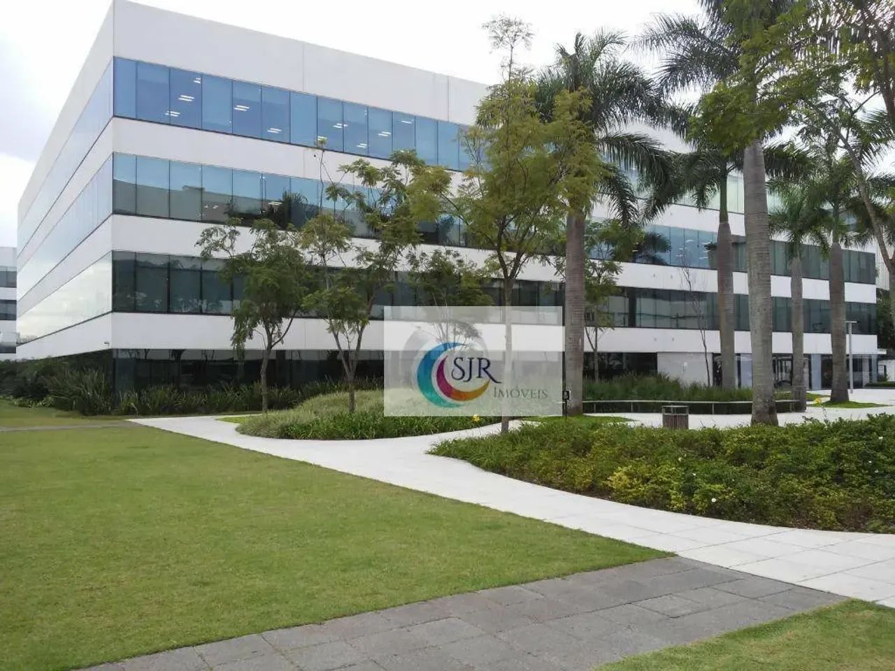 Conjunto Comercial de 668m² com 17 vagas em Edifício Triple A!! - Foto 3