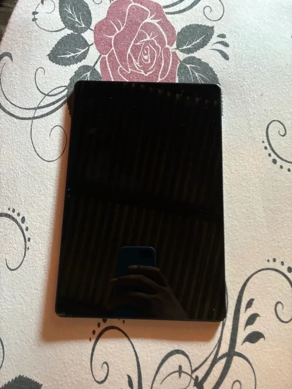 Vende-se tablet a9+