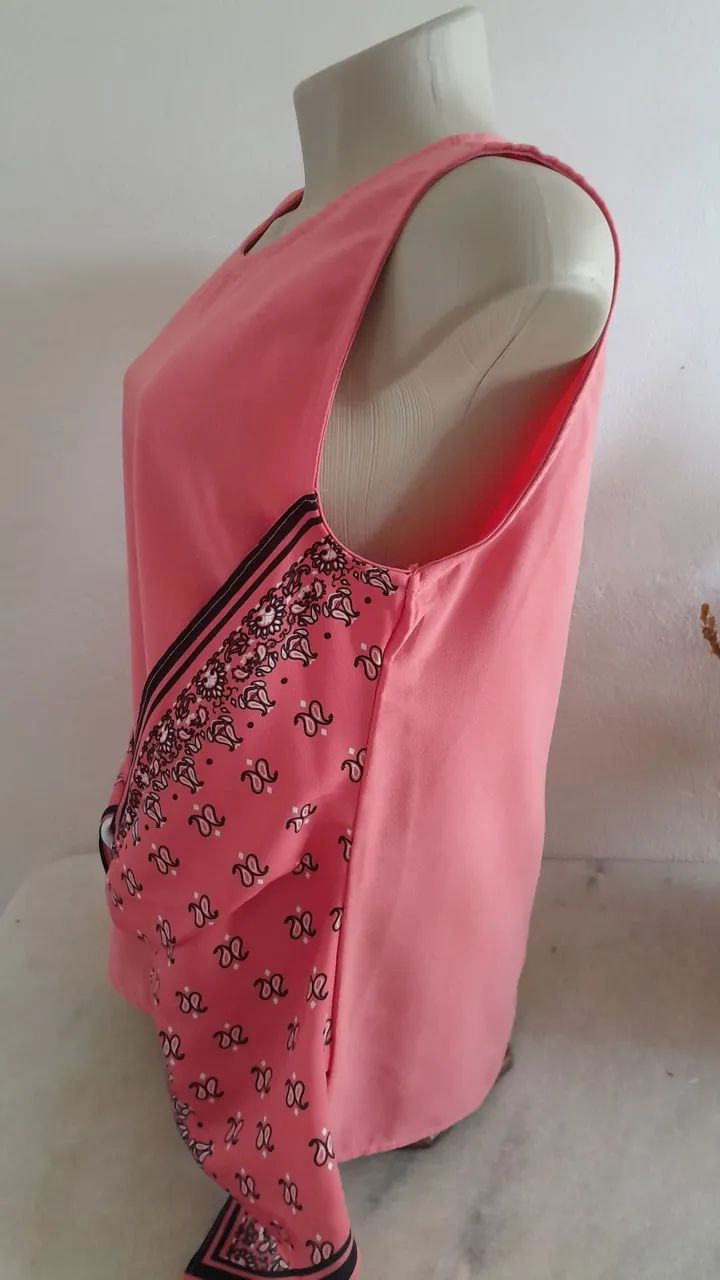 Blusa detalhe lenço. - Foto 2