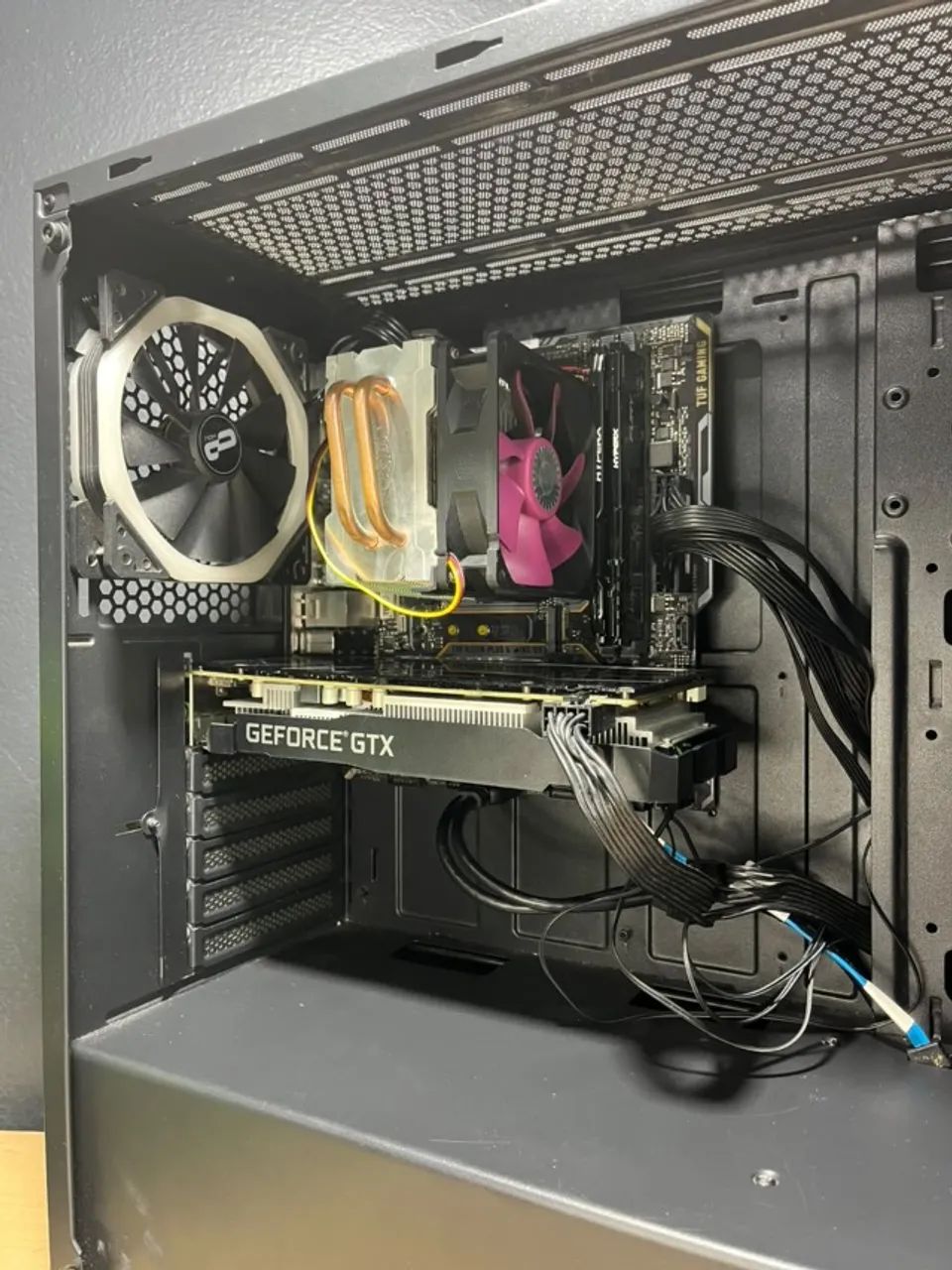 PC Gamer GTX 1660 Super 6GB/ i5 9400F/ 16GB Hyper X/ 12X cartao