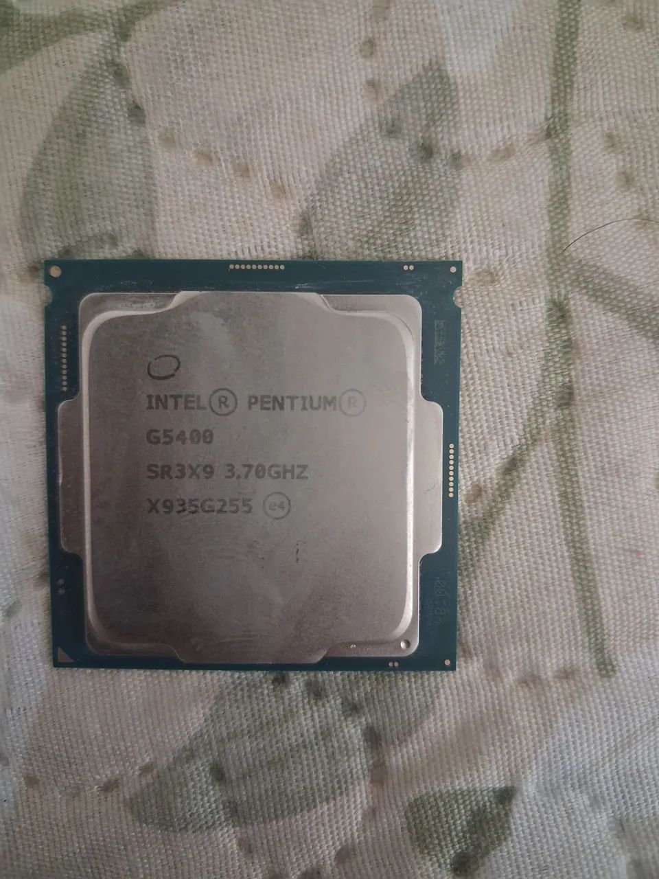 Processador G5400 3.70GHz + Vídeo Integrado UHD 610 - Perfeito Estado