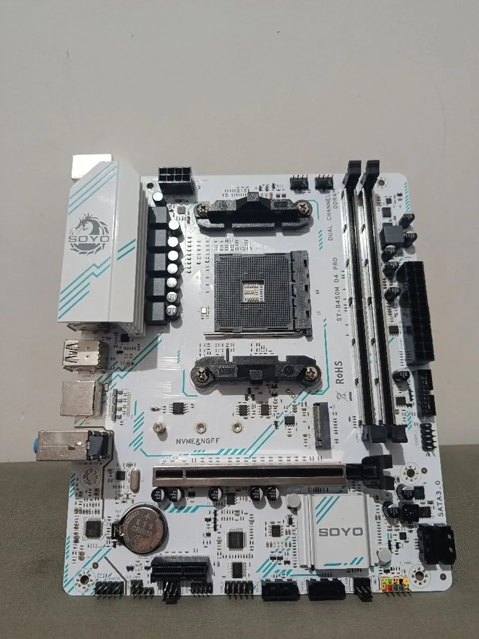Placa mãe B450m soyo