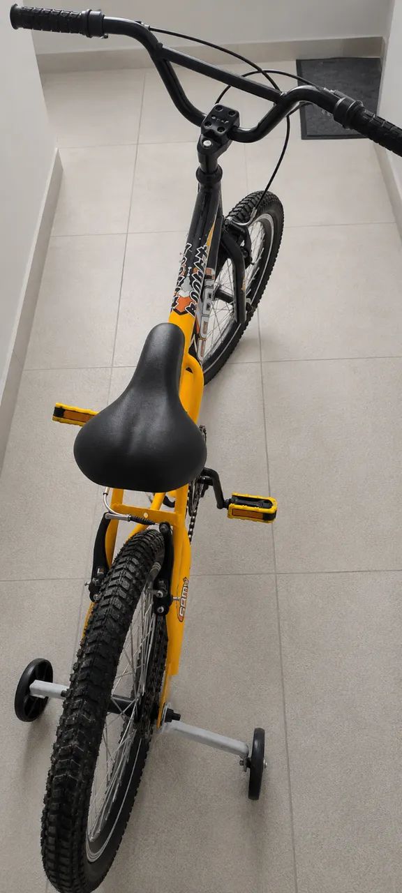 Bicicleta Semi nova - aro 20 - Foto 4