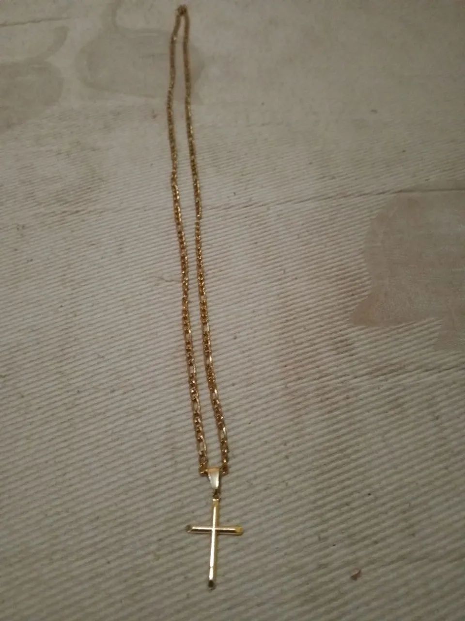 Vende se um cordão 