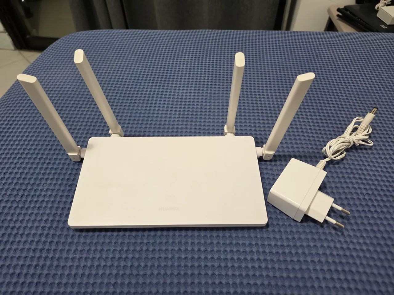 Roteador Huawei AX2 com wi-fi 6 e mesh