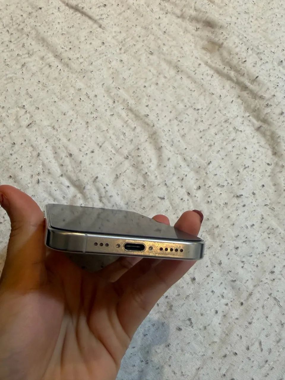 Iphone 16 pro  - Foto 3
