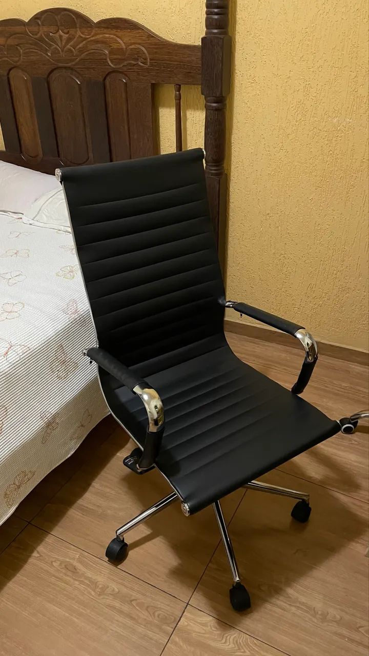 Cadeira escritório preta