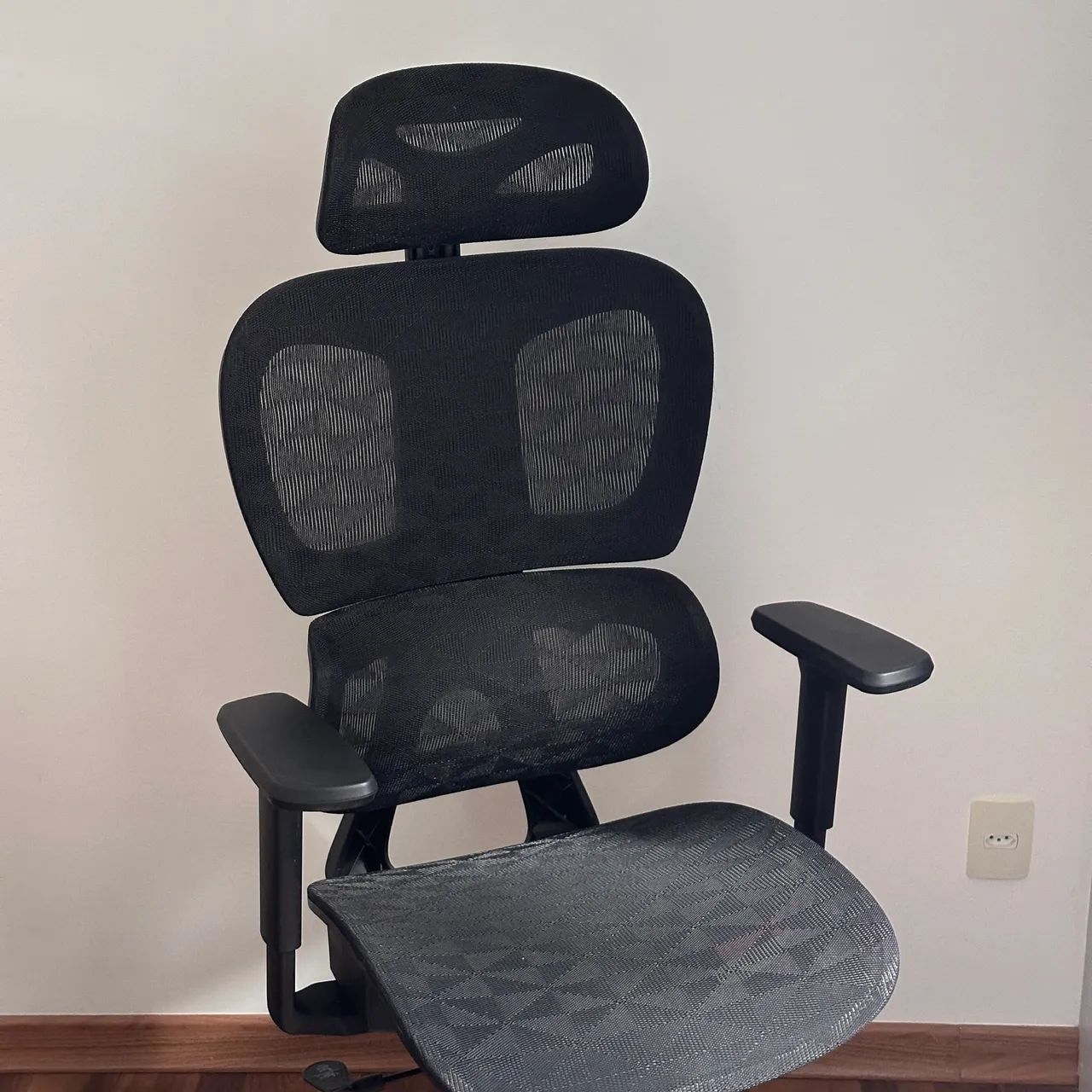 Cadeira ergonômica Cosy T03 Preta 