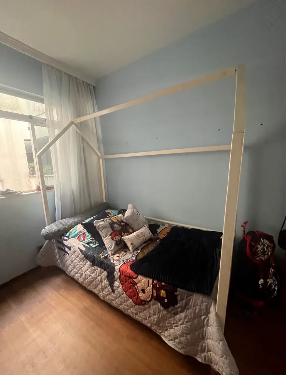 Cama montessoriana 