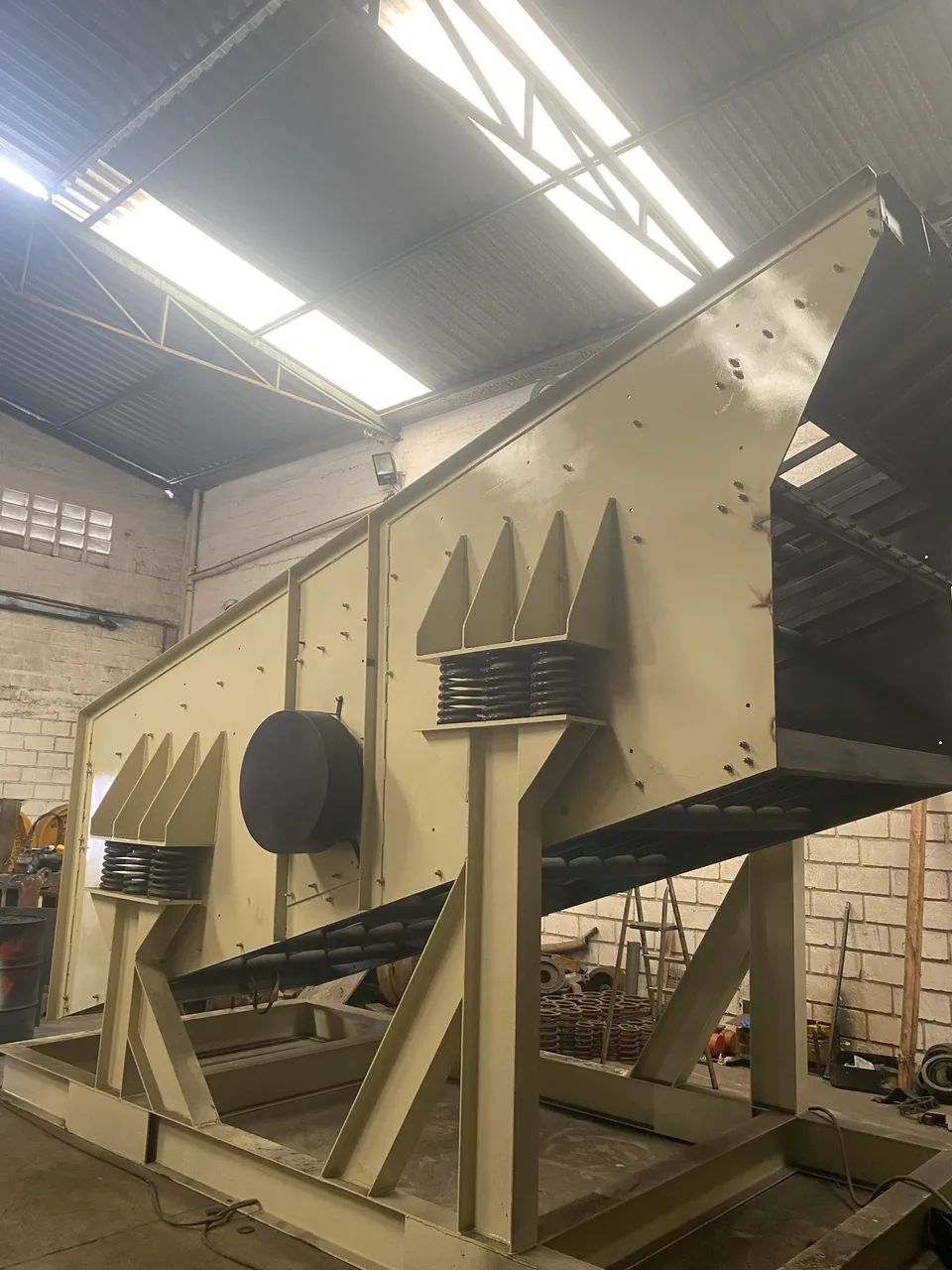 Peneira Vibratória Classificadora  5,00 X 2,00 com 03 decks 