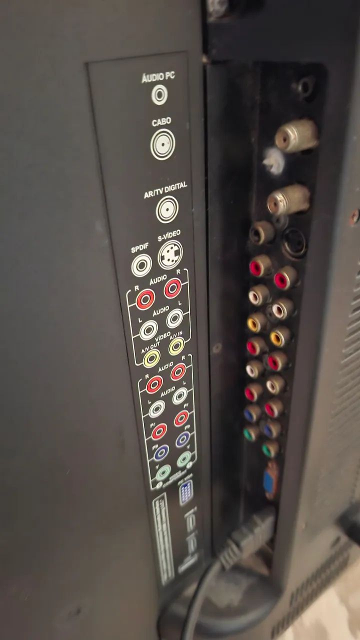 Tv CCE 42 polegadas com defeito modelo C420  - Foto 6