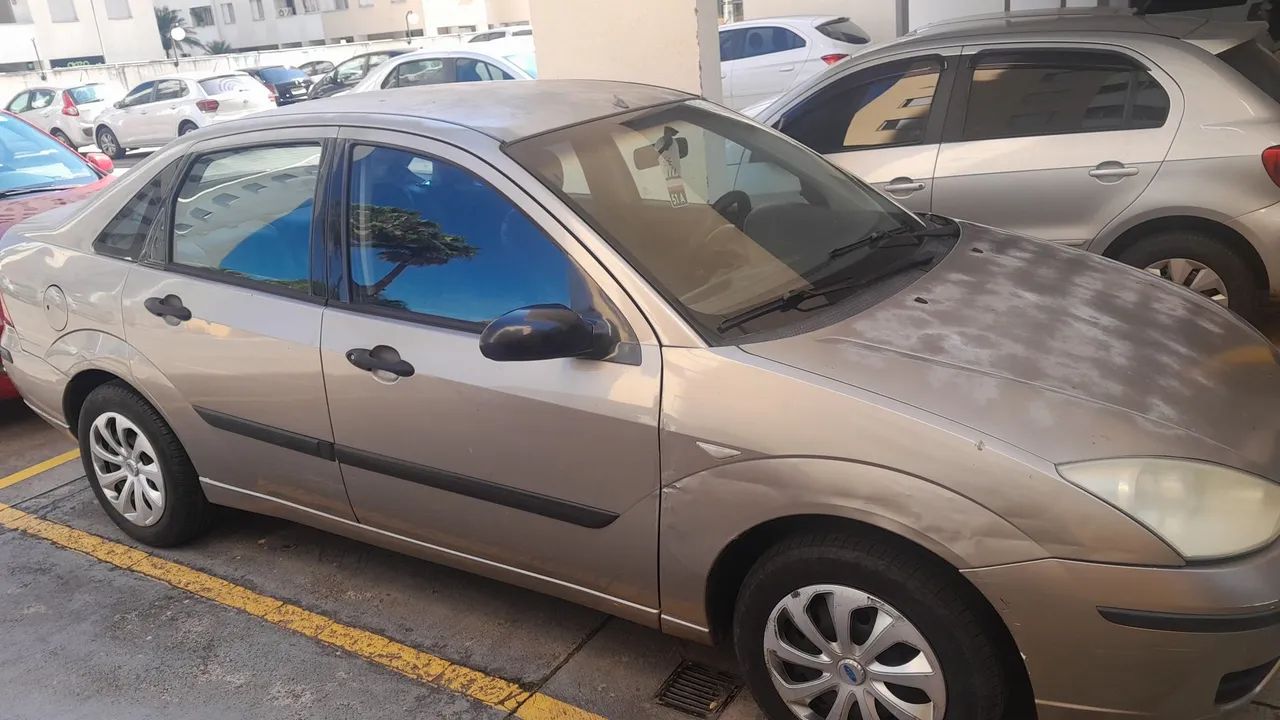 Ford Focus Sedan 1.6/1.6 Flex 8v/16v 4P Mec. 2004