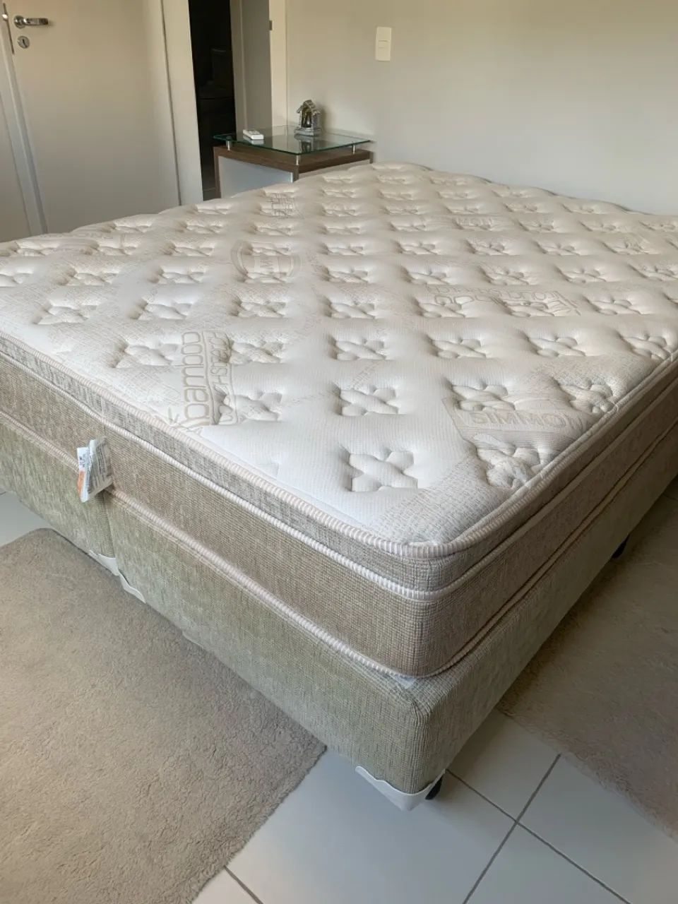 Cama Box Queen Simmons Beautyrest Symphony Original, Excelente Estado