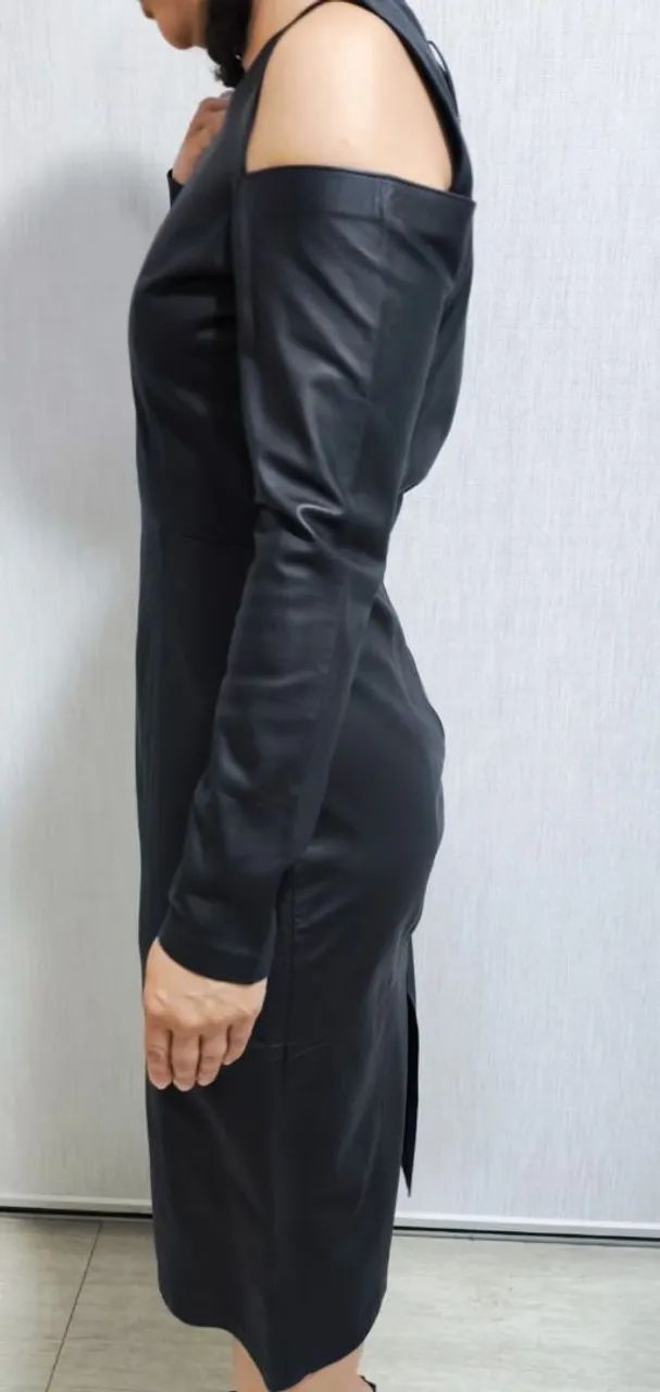 Vestido couro com mangas donimator. - Foto 4