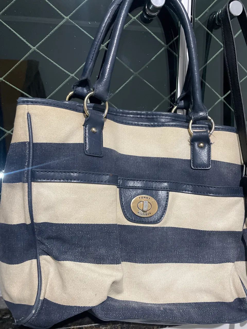 Kit 2 Bolsas Santa Lolla + Tommy Hilfiger - Foto 3