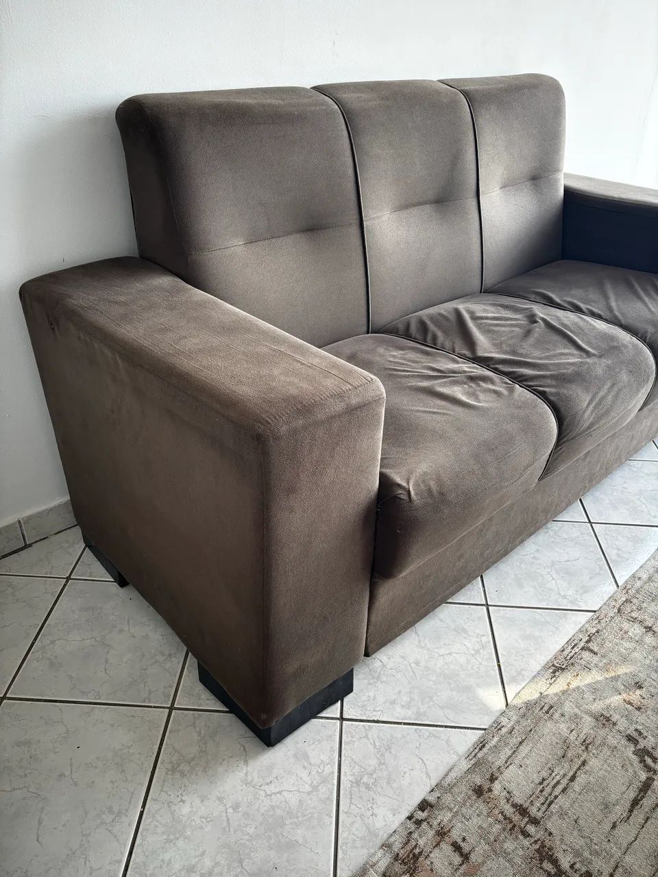 Vendo sofá + mesa centro + tapete em excelente estado.  - Foto 3