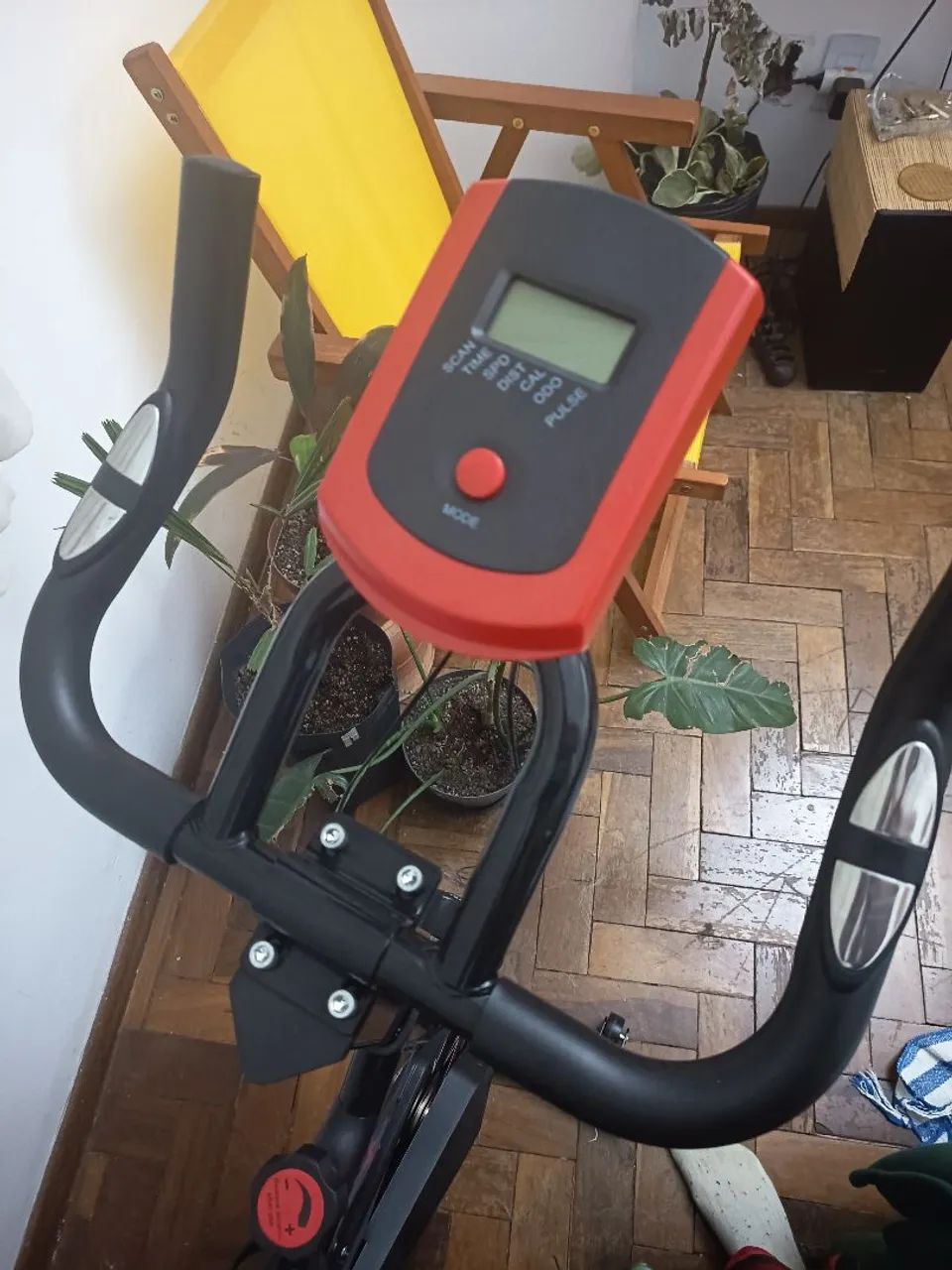 Bicicleta Ergométrica de Spinning - Praticamente Nova - Foto 2