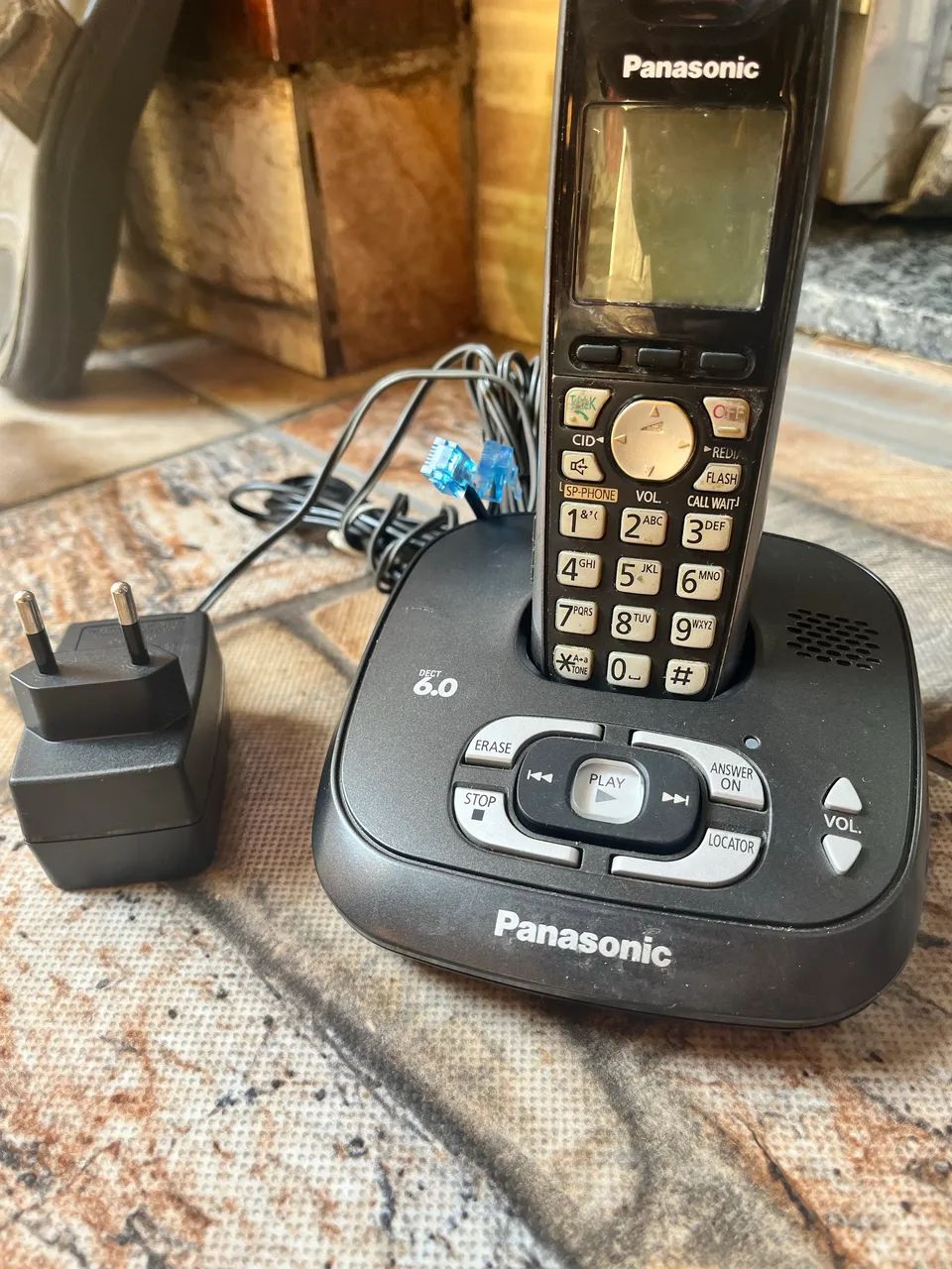 Telefone Panasonic KX-TG4021LB 