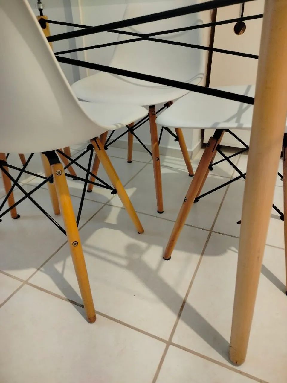 Mesa de jantar com 4 cadeiras - Foto 4