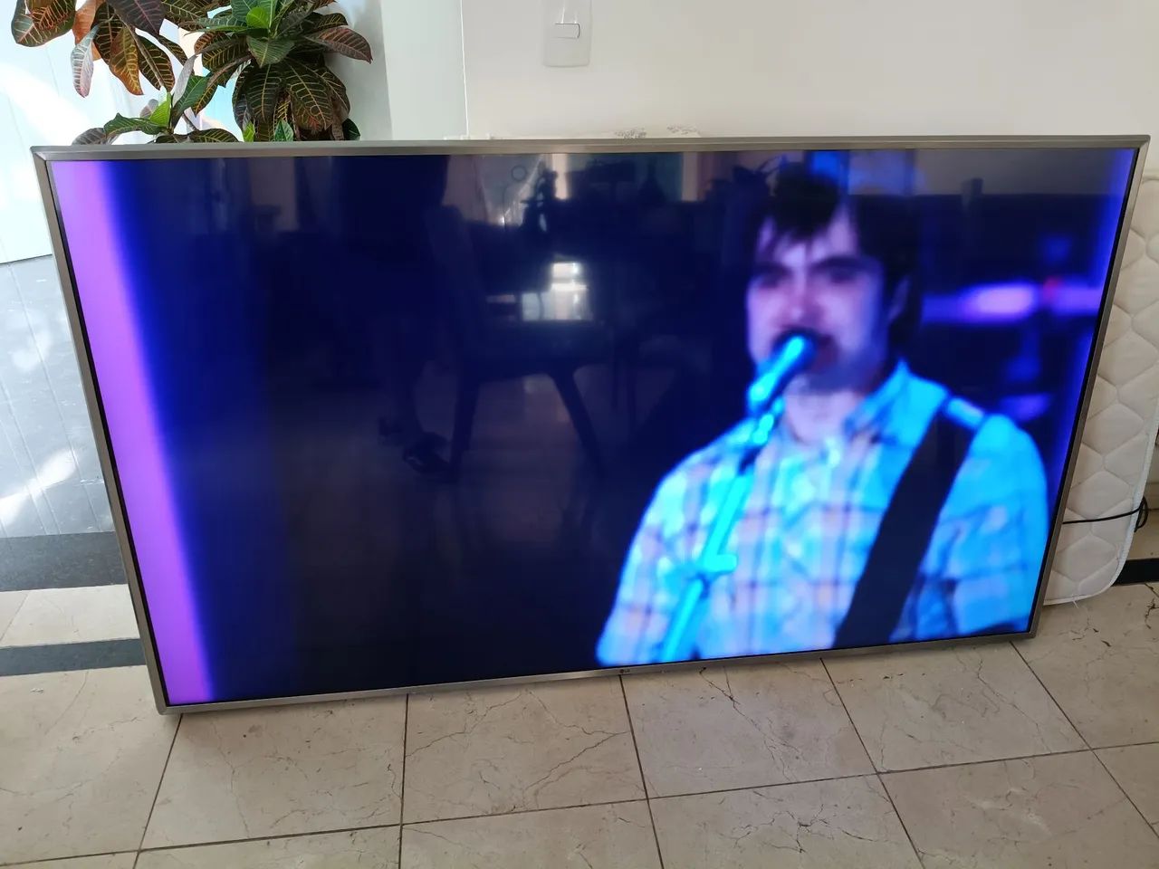 TV LG 75 Modelo 75UM7510PSB - Foto 2