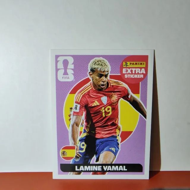 Figurinha Lamine Yamal Extra Legend Base - Foto 5