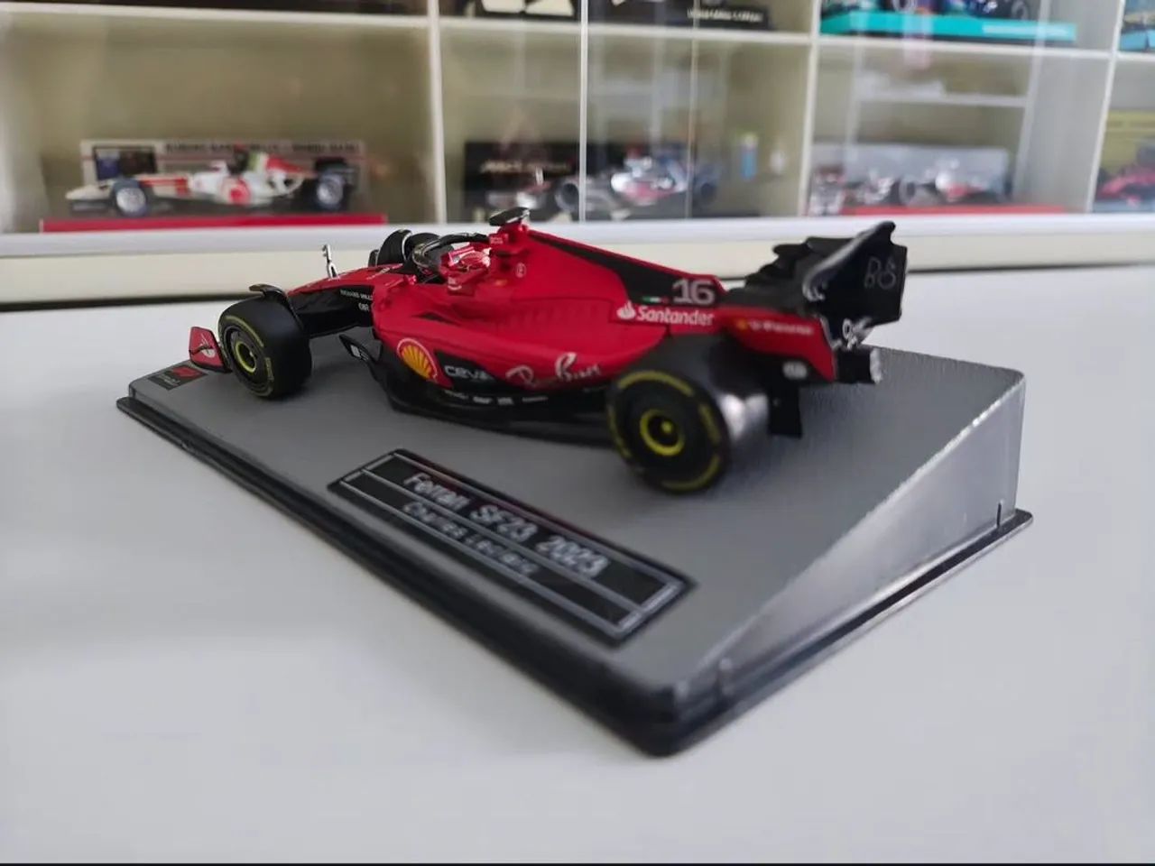 Ferrari SF23 1:43 - Foto 3